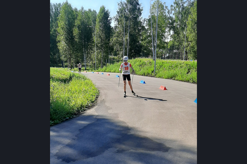 Лыжероллерная трасса в парке Олимпийская деревня Москва